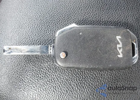 2022 Kia Forte Lxs z USA, uszkodzony, nr VIN 3KPF24AD6NE425962